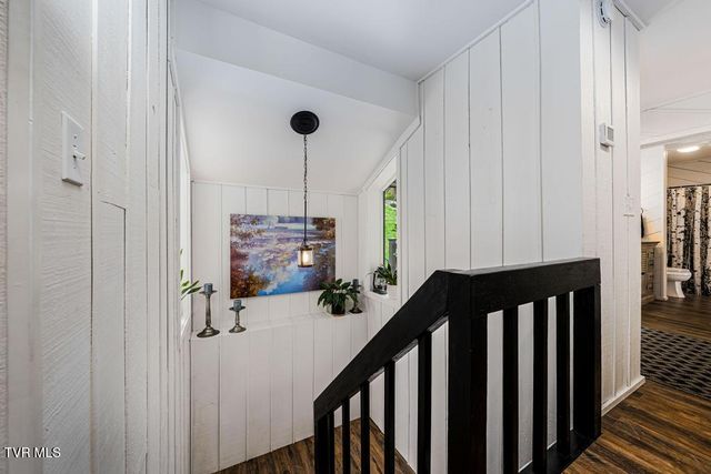 487 Lakeshore Road, Bluff City, TN 37618