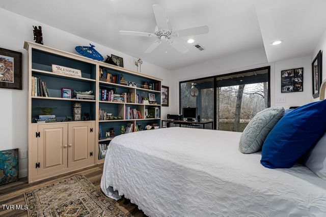 487 Lakeshore Road, Bluff City, TN 37618