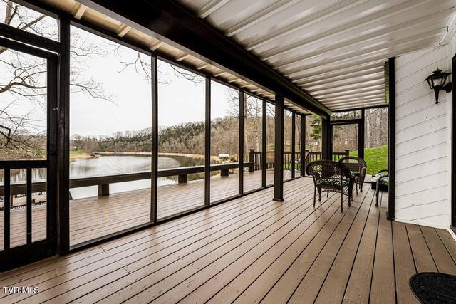 487 Lakeshore Road, Bluff City, TN 37618