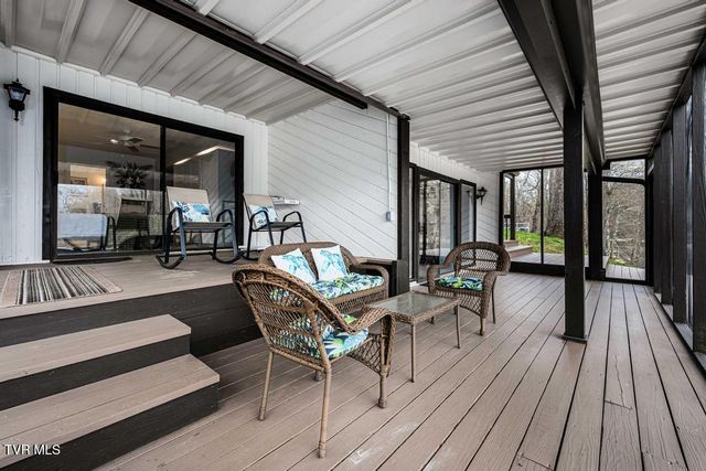 487 Lakeshore Road, Bluff City, TN 37618