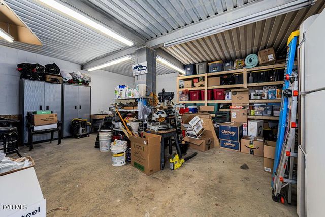 487 Lakeshore Road, Bluff City, TN 37618