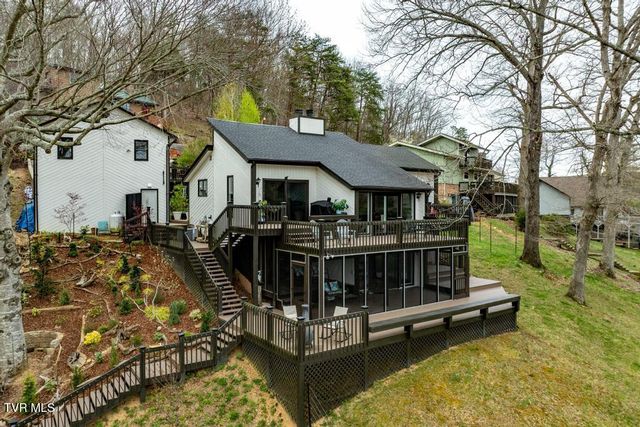 487 Lakeshore Road, Bluff City, TN 37618