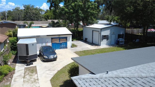 925 E 10TH AVENUE, Mount Dora, FL 32757