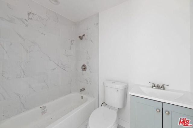 8918 Cadillac Avenue, Los Angeles, CA 90034