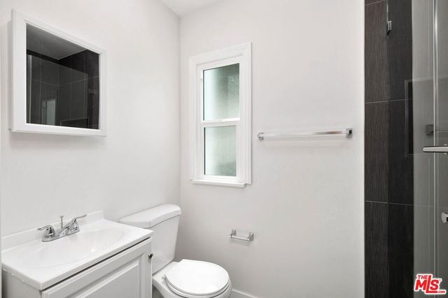 8918 Cadillac Avenue, Los Angeles, CA 90034