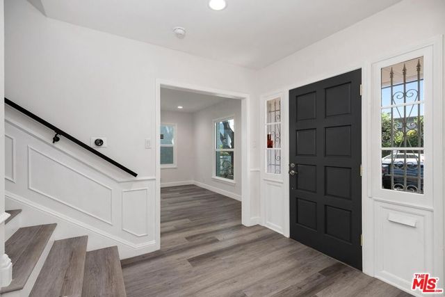 8918 Cadillac Avenue, Los Angeles, CA 90034