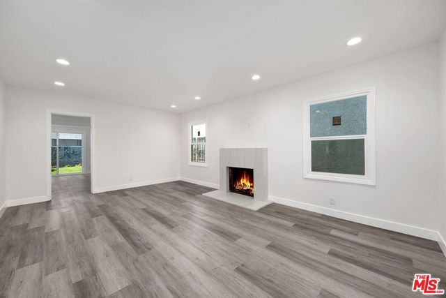 8918 Cadillac Avenue, Los Angeles, CA 90034