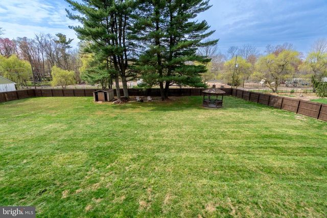 1066 ALMSHOUSE ROAD, Ivyland, PA 18974