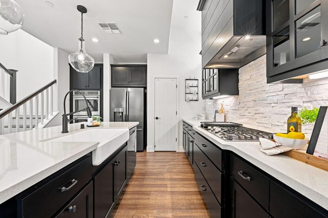 849 Farmhouse Way, Folsom, CA 95630