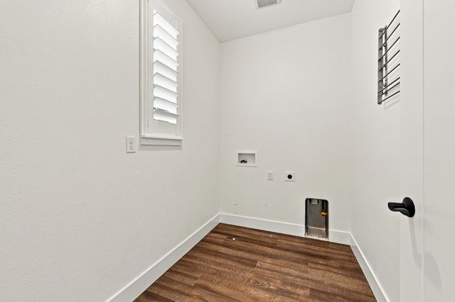 849 Farmhouse Way, Folsom, CA 95630