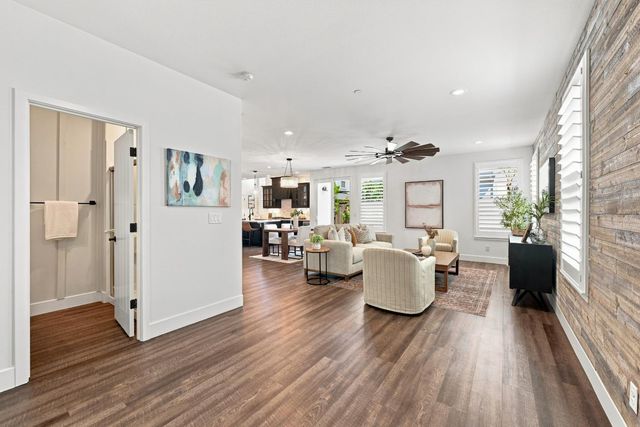 849 Farmhouse Way, Folsom, CA 95630
