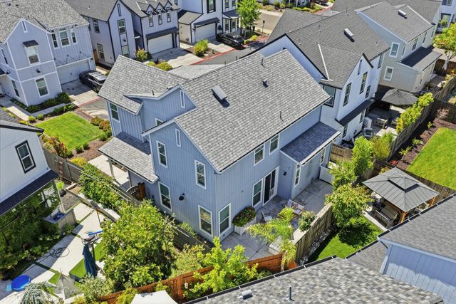 849 Farmhouse Way, Folsom, CA 95630