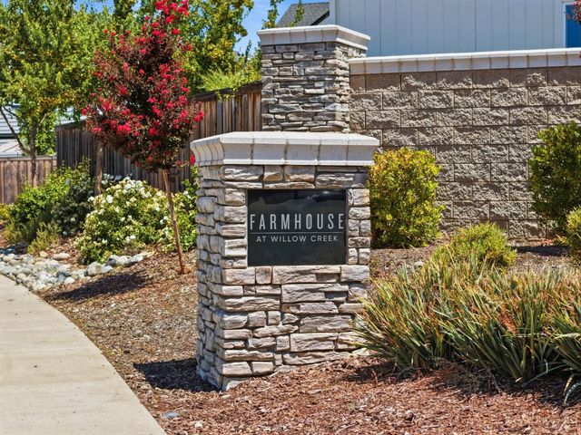 849 Farmhouse Way, Folsom, CA 95630