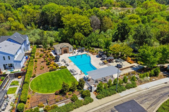 849 Farmhouse Way, Folsom, CA 95630