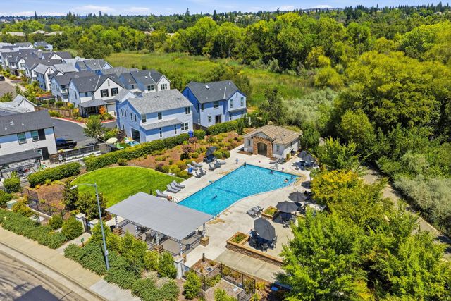 849 Farmhouse Way, Folsom, CA 95630