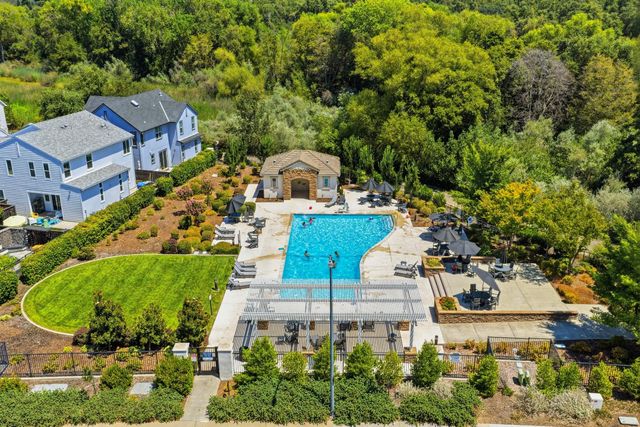 849 Farmhouse Way, Folsom, CA 95630