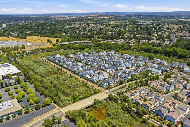 849 Farmhouse Way, Folsom, CA 95630