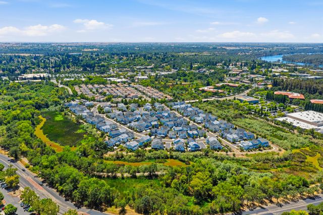 849 Farmhouse Way, Folsom, CA 95630