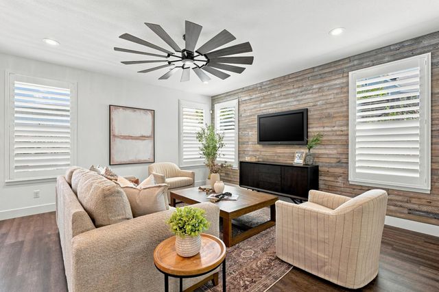849 Farmhouse Way, Folsom, CA 95630