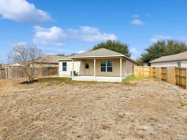 6935 Luckey, San Antonio, TX 78252