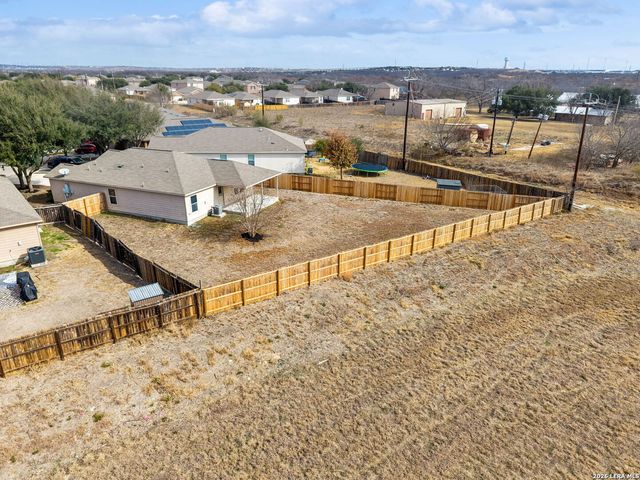 6935 Luckey, San Antonio, TX 78252