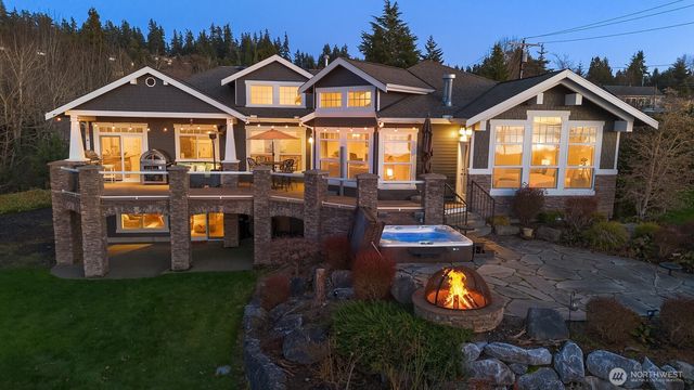17003 Talbot Road, Edmonds, WA 98026