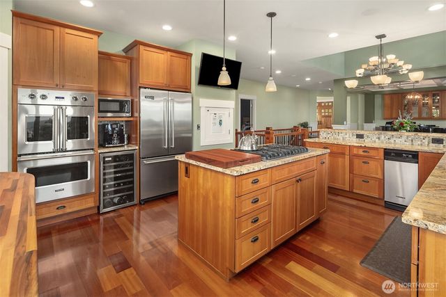 17003 Talbot Road, Edmonds, WA 98026