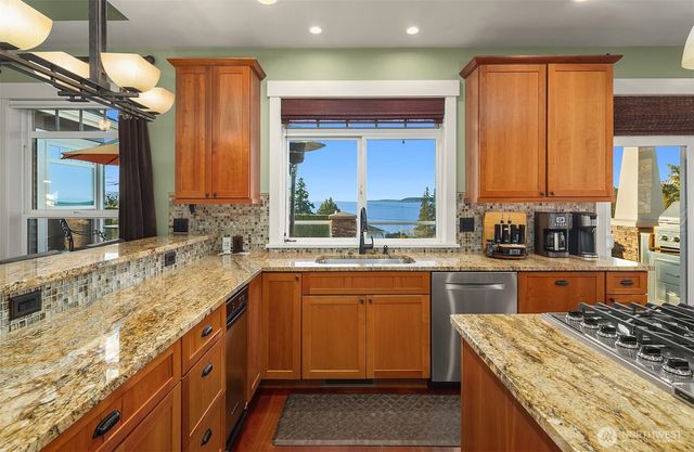 17003 Talbot Road, Edmonds, WA 98026