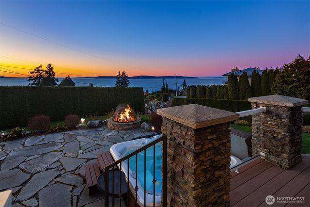 17003 Talbot Road, Edmonds, WA 98026