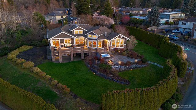17003 Talbot Road, Edmonds, WA 98026