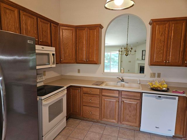 4201 Ashard Drive, South Bend, IN 46628