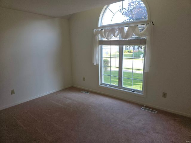 4201 Ashard Drive, South Bend, IN 46628