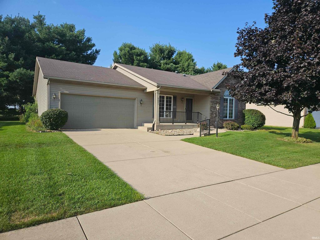 4201 Ashard Drive, South Bend, IN 46628