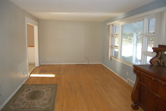 911 S HILL Road, Erie, PA 16509