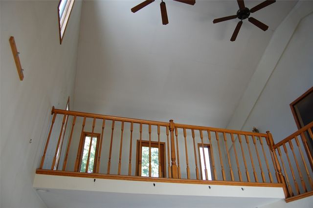 911 S HILL Road, Erie, PA 16509