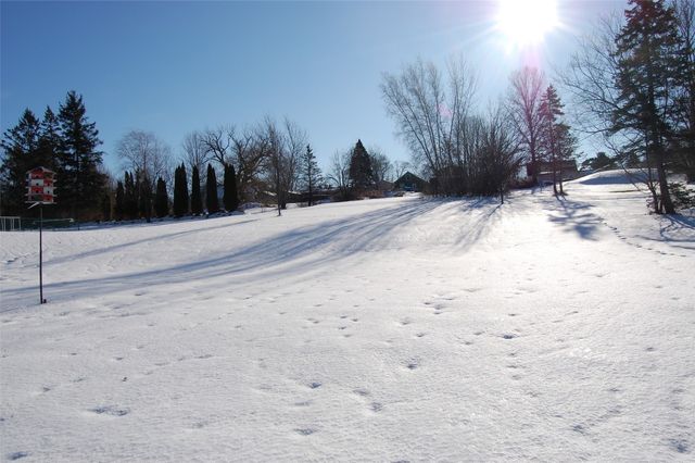 911 S HILL Road, Erie, PA 16509