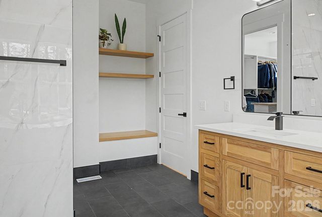 8223 Max Meadows Drive, Charlotte, NC 28227