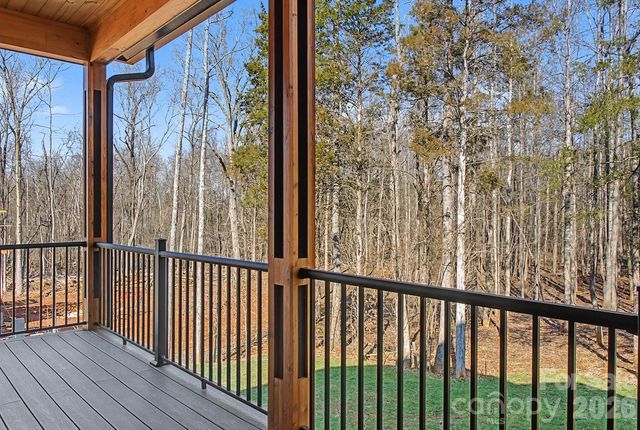 8223 Max Meadows Drive, Charlotte, NC 28227