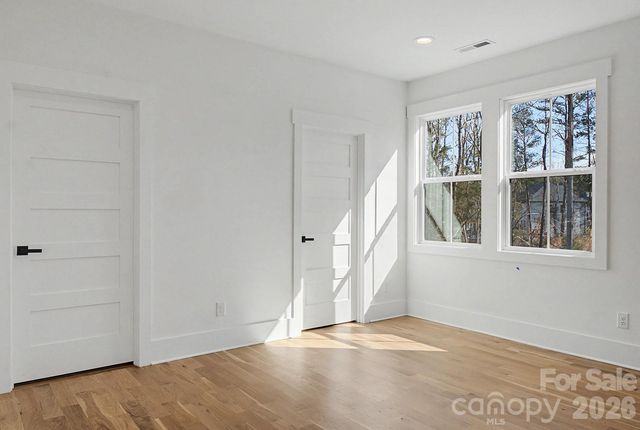 8223 Max Meadows Drive, Charlotte, NC 28227