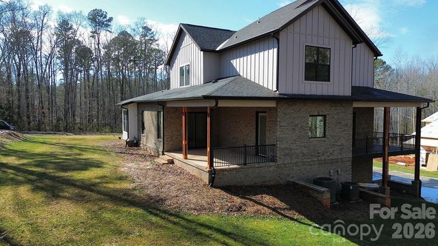 8223 Max Meadows Drive, Charlotte, NC 28227