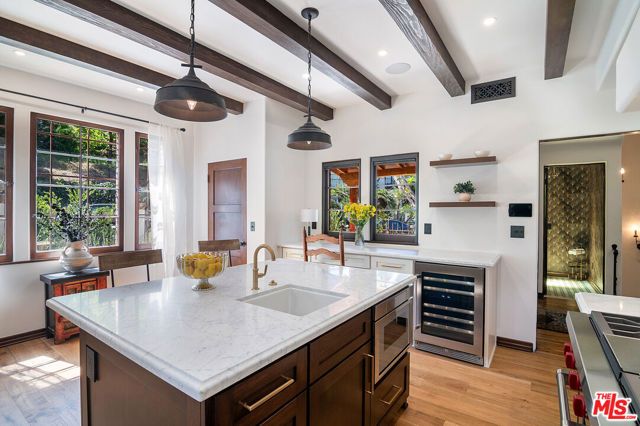 3475 N Knoll Drive, Los Angeles, CA 90068