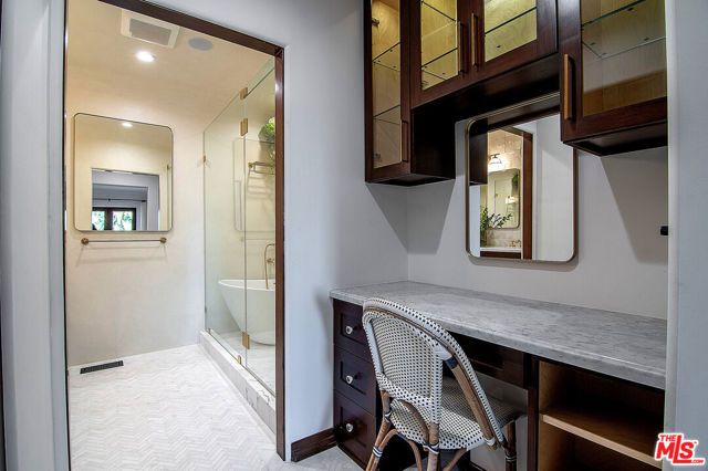 3475 N Knoll Drive, Los Angeles, CA 90068