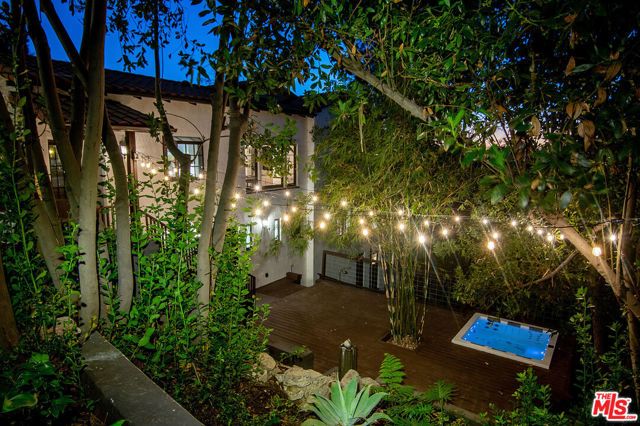 3475 N Knoll Drive, Los Angeles, CA 90068