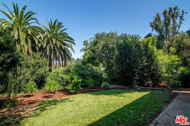 3475 N Knoll Drive, Los Angeles, CA 90068