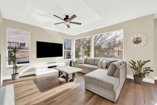 2905 Quail Hollow Dr, Fairfield, CA 94534