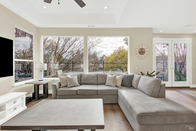 2905 Quail Hollow Dr, Fairfield, CA 94534