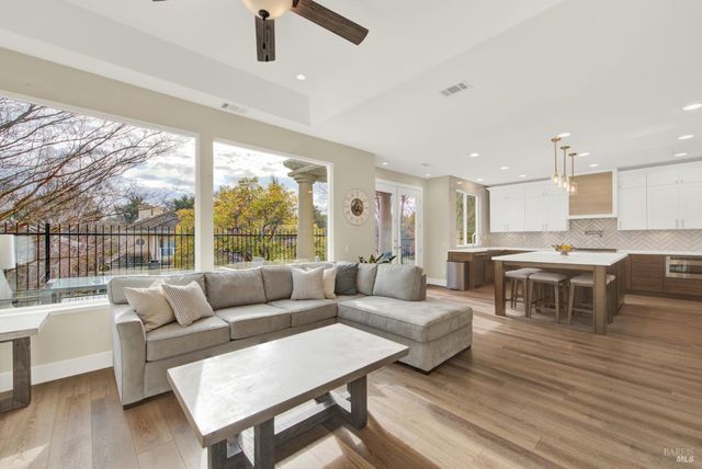 2905 Quail Hollow Dr, Fairfield, CA 94534