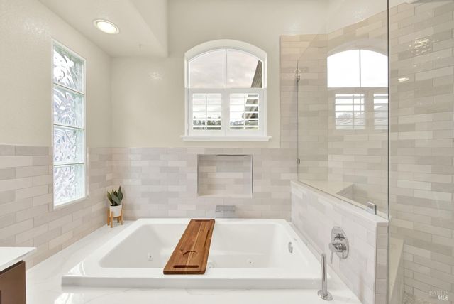 2905 Quail Hollow Dr, Fairfield, CA 94534