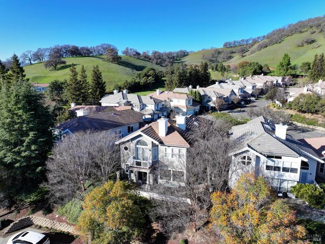 2905 Quail Hollow Dr, Fairfield, CA 94534