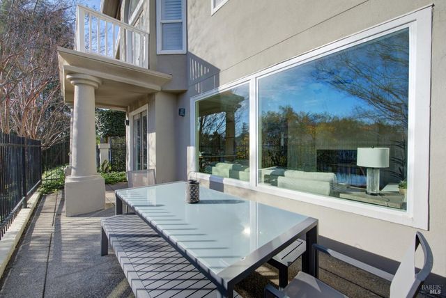 2905 Quail Hollow Dr, Fairfield, CA 94534